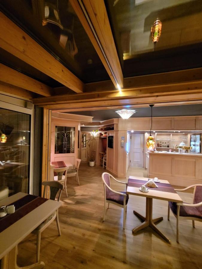 Ambiente Hotel garni Plauen Exterior foto