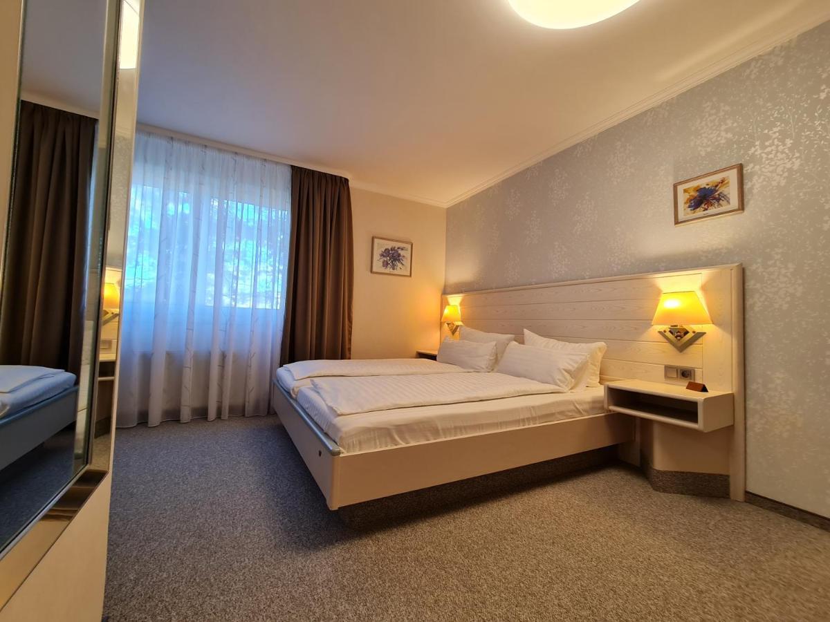 Ambiente Hotel garni Plauen Exterior foto
